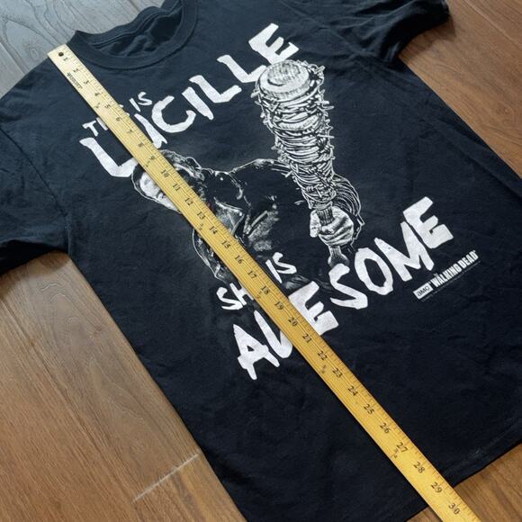 AMC Walking Dead Negan This Is Lucille Black Graphic T Shirt Size Medium - Picture 4 of 5